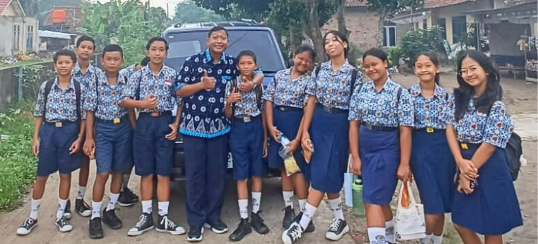 Kerasulan Antar Jemput Sekolah di Sukaraja: Sederhana dan Penuh Makna